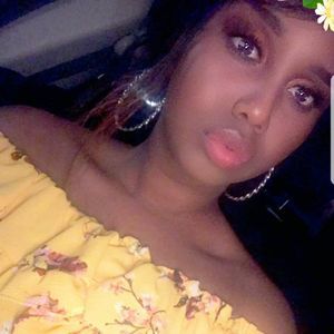 Meet your Posher, Fatima